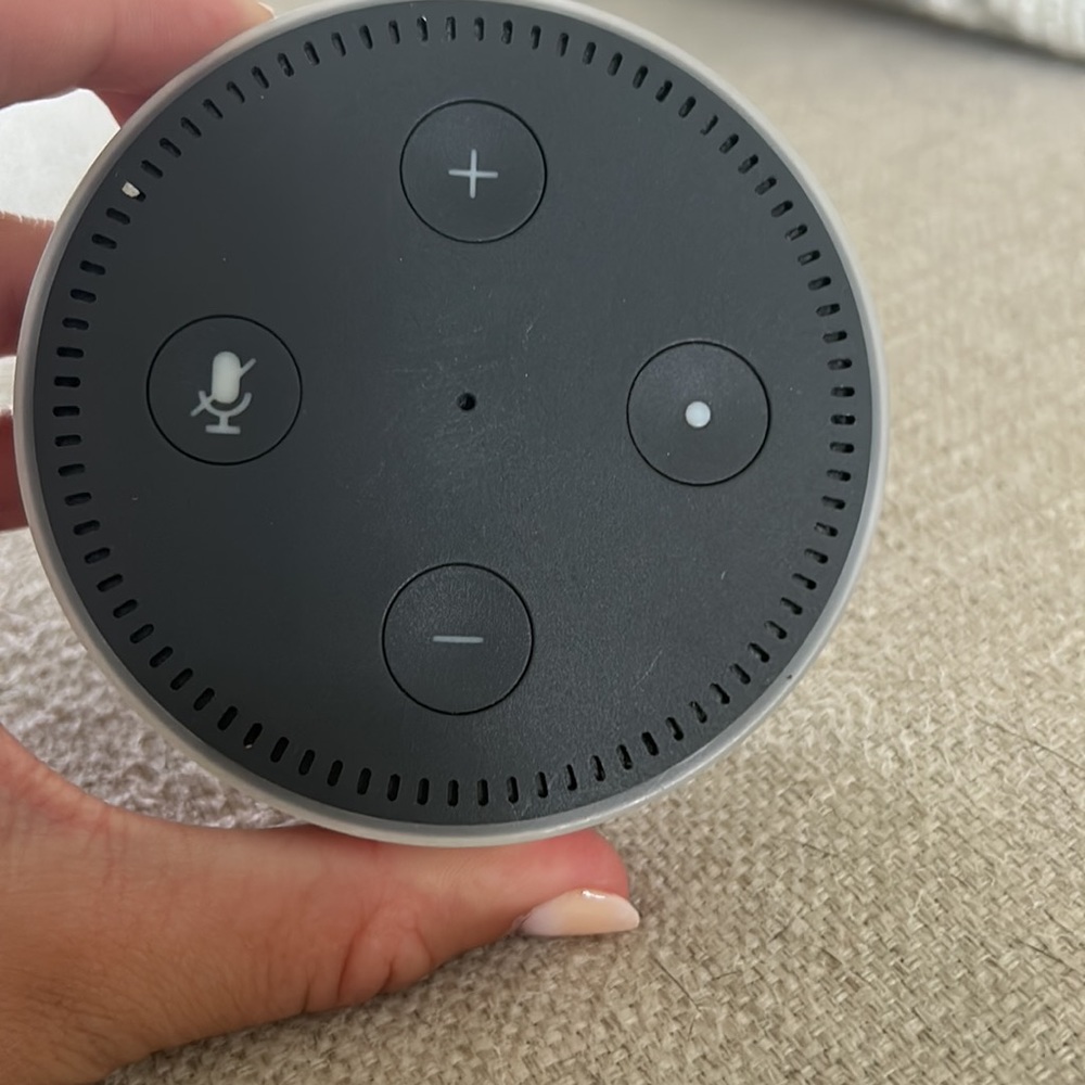 Amazon echo dot - Picture 2 of 2